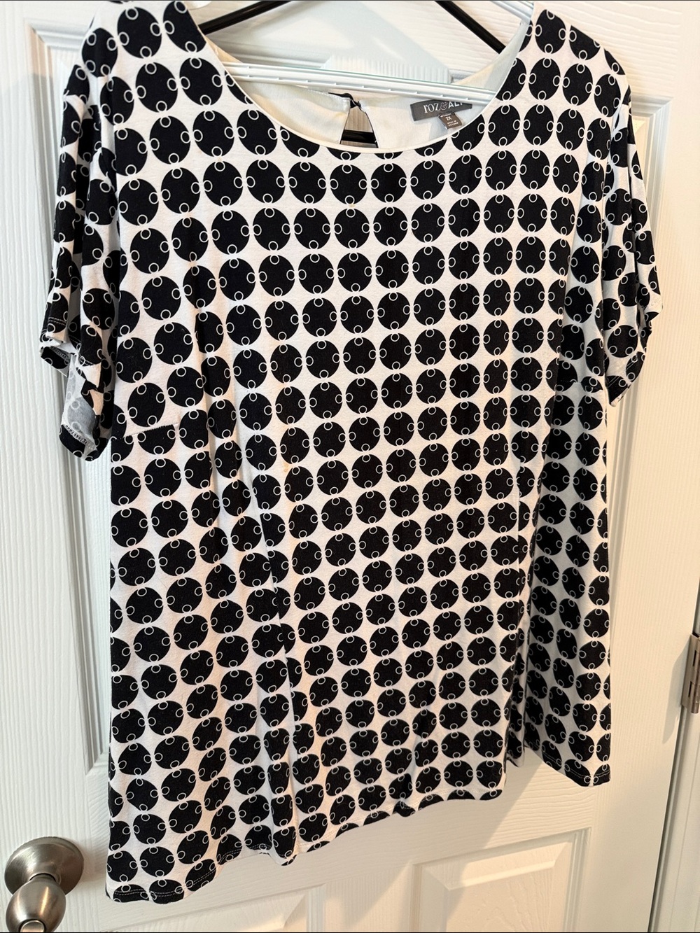 Black & White Circular Geo Short Sleeve Tee
